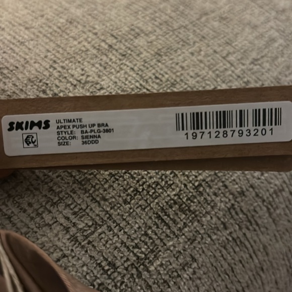 Skims Ultimate Bra Nipple Push-up Bra Sienna - Picture 2 of 2